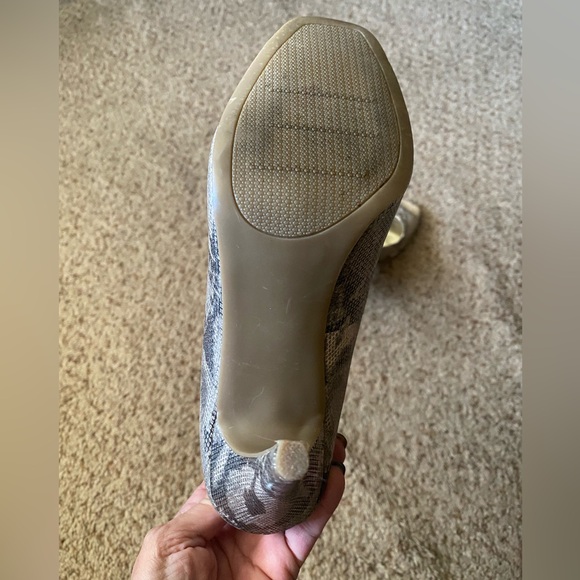 Snakeskin Pattern High Heels - Picture 3 of 6